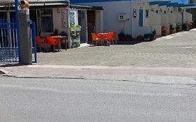 Rooms And Apartments Analipsi